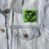 BADGE CARRÉ 5 CM TIGER (En situation)