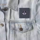Badge Carré 5 Cm Toile violette (En situation)