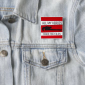 Badge Carré 5 Cm Tous mes héros (En situation)