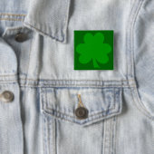 Badge Carré 5 Cm Trèfle vert (En situation)