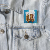 Badge Carré 5 Cm Trois hot-dogs en petits pains (En situation)