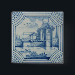 Badge Carré 5 Cm Tuile de Delft montrant un pont-levis au-dessus<br><div class="desc">Image : Tuile de 56463 Delft montrant un pont-levis au-dessus d'un canal,  19ème siècle. École néerlandaise,  (19ème siècle). Collection privée,  la collection de Stapleton.  Art,  beaux-arts.</div>