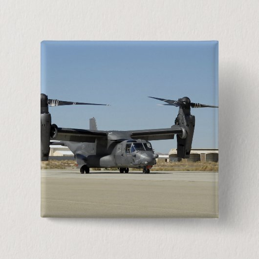 Badge Carré 5 Cm Un CV-22 Osprey se prépare au décollage (Devant)