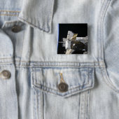 Badge Carré 5 Cm Un engin spatial Soyouz ancré (En situation)
