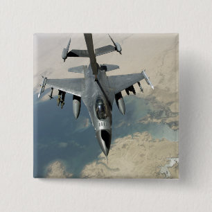 Badge Carré 5 Cm Un F-16 Faucon combattant ravitaille