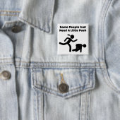 Badge Carré 5 Cm Un Petit Bouton Push (En situation)