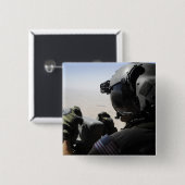 Badge Carré 5 Cm Un soldat assure la sécurité (Devant & derrière)