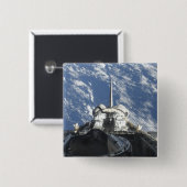 Badge Carré 5 Cm Une vue partielle de Space Shuttle Atlantis (Devant & derrière)