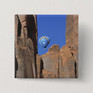 Badge Carré 5 Cm USA, Utah, Monument Valley. Un air chaud arc-en-ci