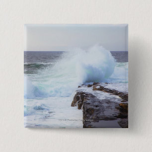 Badge Carré 5 Cm Vague de l'Océan Atlantique se brisant dans la