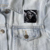 Badge Carré 5 Cm Vieux bouton Chimpanzé (En situation)