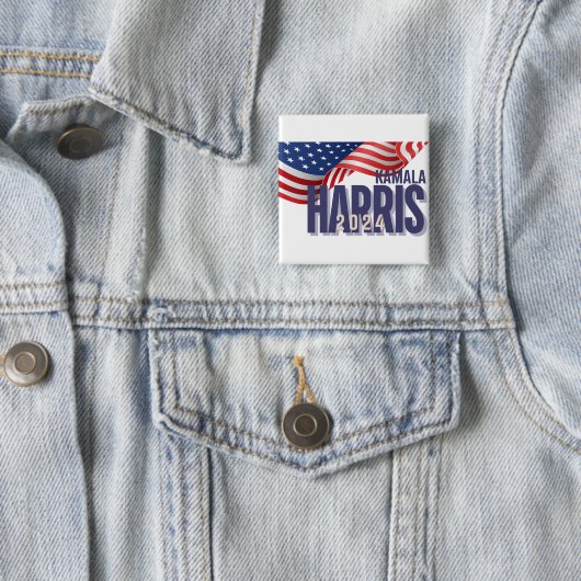 Badge Carré 5 Cm Vote Harris Election 2024 (En situation)