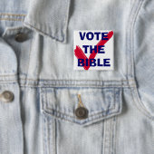BADGE CARRÉ 5 CM VOTEZ LE BOUTON DE BIBLE (En situation)