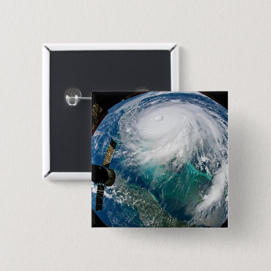 Badge Carré 5 Cm Vue De L'Ouragan Dorian. (Devant & derrière)