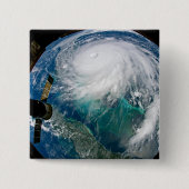 Badge Carré 5 Cm Vue De L'Ouragan Dorian. (Devant)