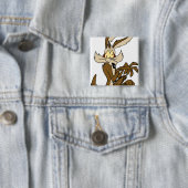 Badge Carré 5 Cm Wile E. Coyote (En situation)