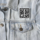 Badge Carré 5 Cm William Morris Alphabet "T" (En situation)
