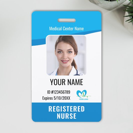 Badge Carte d'identité de l'employé de l'hôpital avec no