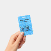 Badge Cartoon Snail Blue Patterned Shell sur Mix of Blue (À main)