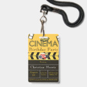 Badge Cinéma branché à tout âge fête d'anniversaire (Avant avec lanière)