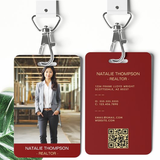 Badge Code QR Chic et Professionnel pour Agent Immobilie