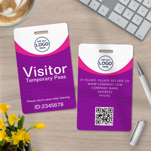 Badge Code QR de la carte de visiteur d'entreprise viole