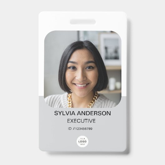 Badge Code QR de l'identifiant d'employé avec logo perso (Avant)