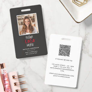 Badge Code QR d'employé à logo personnalisé pour les ent