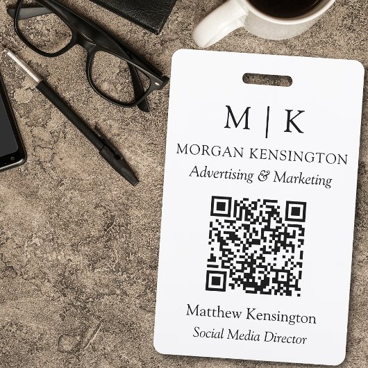 Badge Code QR d'entreprise avec monogramme ou ajout de l
