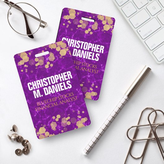 Badge Confetti doré sur marbre pourpre ID