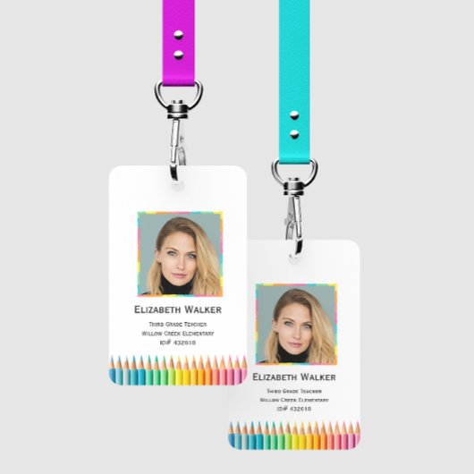 Badge Crayons de couleur arc-en-ciel enseignant