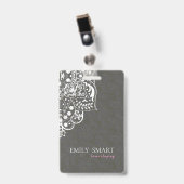 Badge Damas gris floraux dentelle blanche (Avant avec clip)