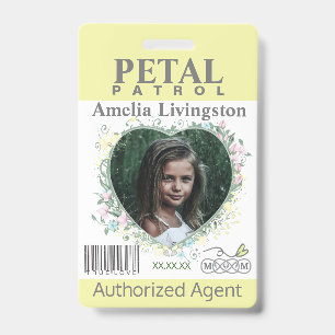 Badge de patrouille de pétale de fille de fleur bl