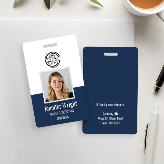 Badge de sécurité de l'entreprise avec photo d'ide