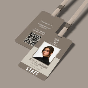 Badge d'employé de Elegant Spa & Salon Beauty