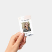 Badge d'ID photo de l'employé moderne (Handheld)