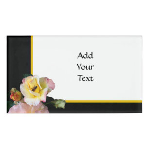 Badge D'identification Abeille sur roses fleurs roses jaunes