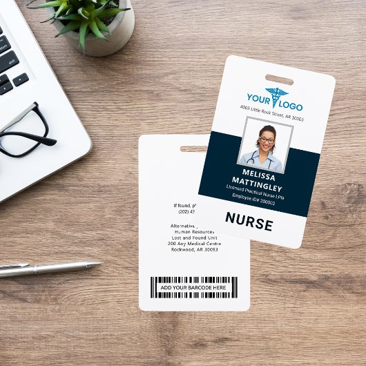Badge d'identification avec logo et photo pour inf