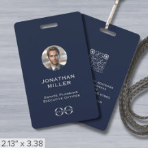 Badge d'identification d'employé avec code QR phot