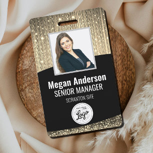 Badge d'identification d'employé photo mignon et b