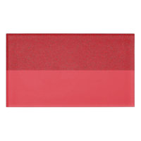 Insigne de nom rouge de la tomate sur le bruit (pe
