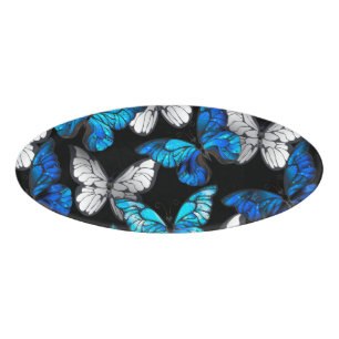 Badge D'identification Motif sans couleur foncée avec papillons bleus Mor