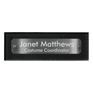 Badge D'identification Noir avec une plaque étiquette argent foncé - Pers