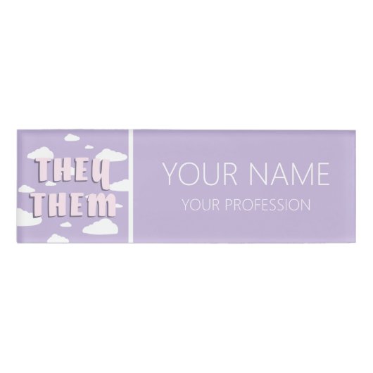 Badge D'identification Nuages Violets, Ils Prononounes (Devant)