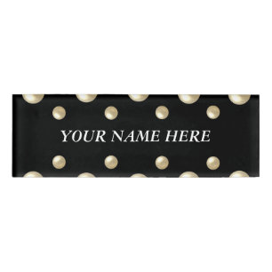 Badge D'identification Perles sur le velours noir