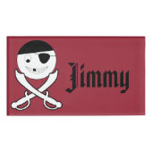 Badge D'identification Pirate souriant avec épées croisées sur rouge (Devant)