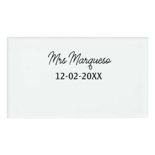 Badge D'identification simple monogramme minimal mrs M nom date année Thr (Devant)