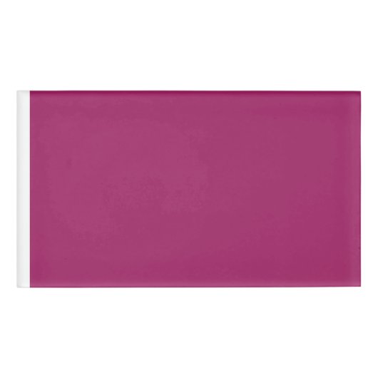 Badge D'identification un arrière - plan rose avec une bordure blanche (Devant)