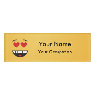 Badge D'identification Visage souriant aux yeux en forme de coeur