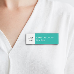 Badge D'identification Votre logo Turquoise Blanc Moderne Titre élégant